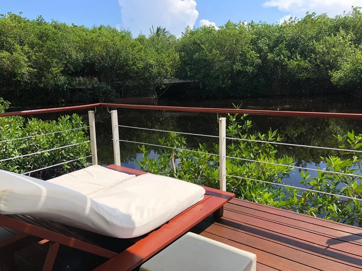Movich Club At Blue Diamond Luxury Boutique Hotel Lafitte