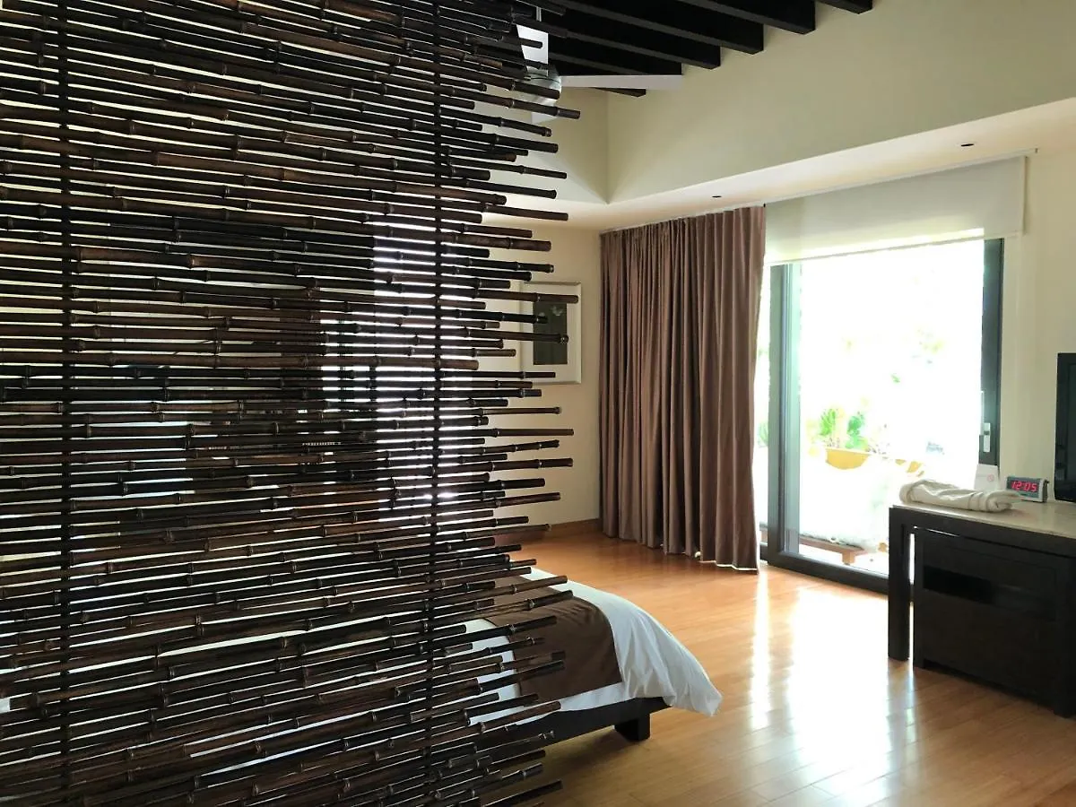 Movich Club At Blue Diamond Luxury Boutique Hotel Lafitte